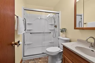 1000 Deerfield Avenue, Menasha, WI 54952 - Photo 9