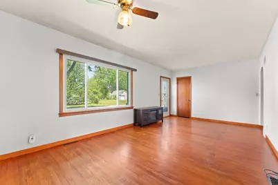 105 N 4th Avenue, Winneconne, WI 54986 - Photo 5