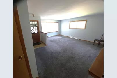 190 Prairie Court, Fond du Lac, WI 54935 - Photo 3