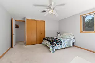 120 Iroquois Ave, Green Bay, WI 54301 - Photo 37