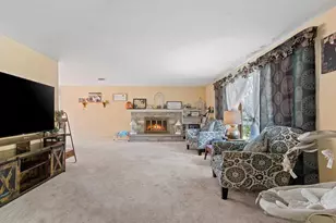 120 Iroquois Ave, Green Bay, WI 54301 - Photo 9
