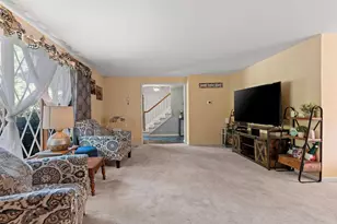 120 Iroquois Ave, Green Bay, WI 54301 - Photo 11
