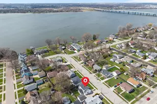 241 Sunset Dr, Menasha, WI 54952 - Photo 3