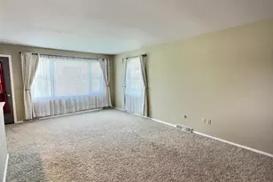1743 Oshkosh Ave, Oshkosh, WI 54902 - Photo 5