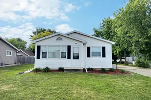1743 Oshkosh Ave, Oshkosh, WI 54902 - Photo 23