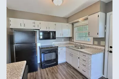 1743 Oshkosh Avenue, Oshkosh, WI 54902 - Photo 7