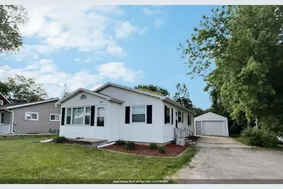 1743 Oshkosh Avenue, Oshkosh, WI 54902 - Photo 1