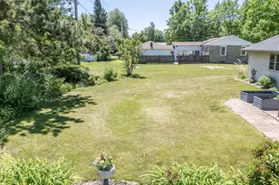 1504 Smith St, New London, WI 54961 - Photo 47