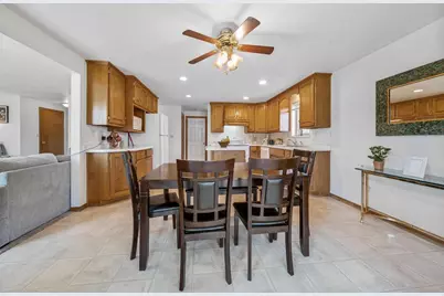 1773 Briarwood Court, De Pere, WI 54115 - Photo 9