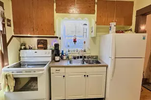 611 E Parkway Ave, Oshkosh, WI 54901 - Photo 7