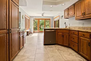 1825 Eagle Dr, Neenah, WI 54956 - Photo 15