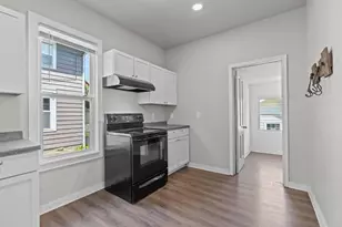 920 Wisconsin St, Oshkosh, WI 54901 - Photo 9