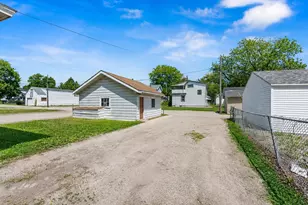 920 Wisconsin St, Oshkosh, WI 54901 - Photo 33