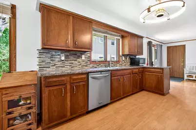 3320 Crestview Drive, Appleton, WI 54915 - Photo 11