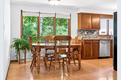 3320 Crestview Drive, Appleton, WI 54915 - Photo 9