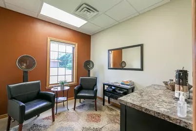 1429 Province Terrace, Menasha, WI 54952 - Photo 15