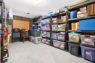 415 E 16th St, Kaukauna, WI 54130 - Photo 35