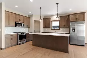 1823 Bobby Jones Dr, De Pere, WI 54115 - Photo 11