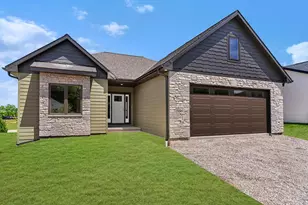 1823 Bobby Jones Dr, De Pere, WI 54115 - Photo 3