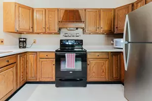 727 Telulah Ave, Appleton, WI 54915 - Photo 9