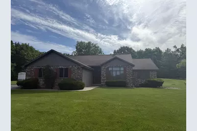 1864 Imperial Road, Oshkosh, WI 54904 - Photo 1