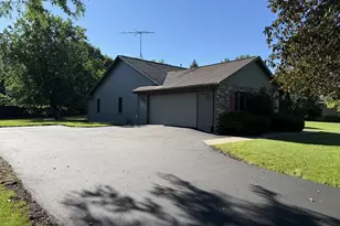 1864 Imperial Rd, Oshkosh, WI 54904 - Photo 23