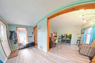 361 S Peck Ave, Peshtigo, WI 54157 - Photo 3