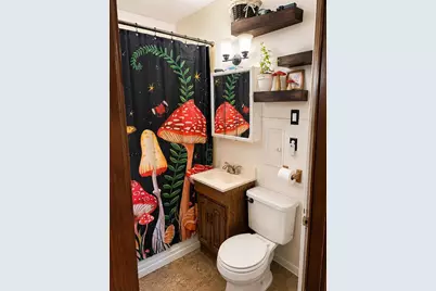 1210 10th Avenue, Green Bay, WI 54304 - Photo 9