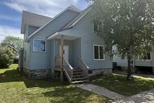 332 2nd St, Menominee, MI 49858 - Photo 1