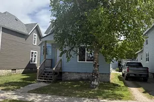 332 2nd St, Menominee, MI 49858 - Photo 3