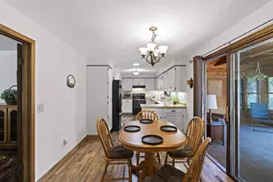933 E Capitol Dr, Appleton, WI 54911 - Photo 13