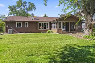933 E Capitol Dr, Appleton, WI 54911 - Photo 39