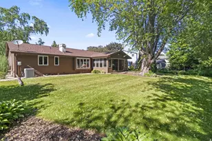 933 E Capitol Dr, Appleton, WI 54911 - Photo 41