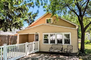 1421 W Bent Ave, Oshkosh, WI 54901 - Photo 1