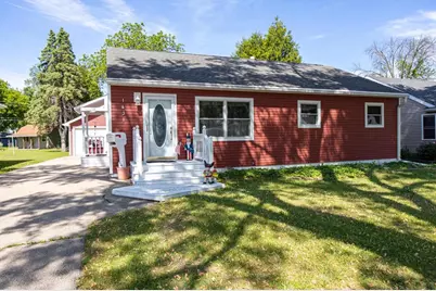 1431 S Walden Avenue, Appleton, WI 54915 - Photo 1