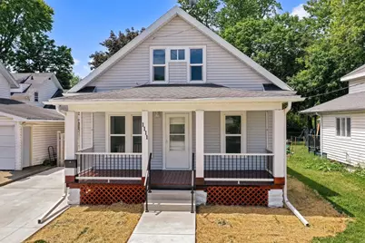 1111 Merrill Street, Oshkosh, WI 54901 - Photo 3