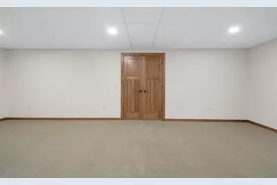 1274 Cameron Circle, Neenah, WI 54956 - Photo 29