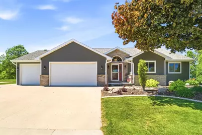 125 Kayla Street, Combined Locks, WI 54113 - Photo 1
