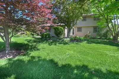 518 Sunrise Lane, Green Bay, WI 54301 - Photo 5