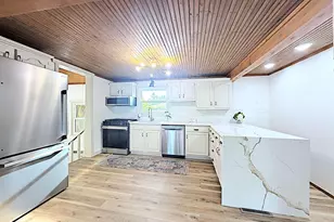N6515 Laurmar Ln, Oneida, WI 54155 - Photo 7