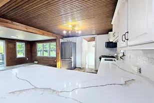 N6515 Laurmar Ln, Oneida, WI 54155 - Photo 9