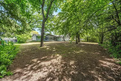 1735 Arlington Drive, Oshkosh, WI 54904 - Photo 23