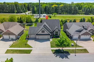 631 Pebblestone Cir, Hobart, WI 54155 - Photo 63