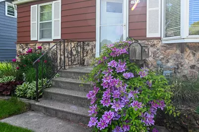 1932 Delaware Street, Oshkosh, WI 54902 - Photo 3
