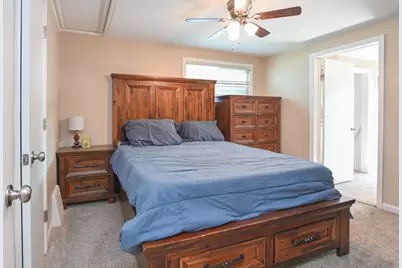 1932 Delaware Street, Oshkosh, WI 54902 - Photo 5