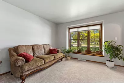 2038 Emerald Drive, Green Bay, WI 54311 - Photo 5