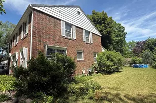 166 N Clinton Ave, Clintonville, WI 54929 - Photo 7