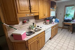 166 N Clinton Ave, Clintonville, WI 54929 - Photo 3