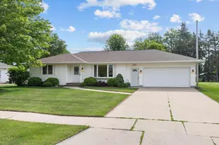 3300 N Lawe St, Appleton, WI 54911 - Photo 3