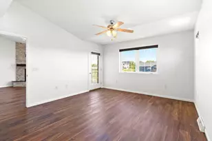 1942 Ravenswood Ln, Manitowoc, WI 54220 - Photo 19